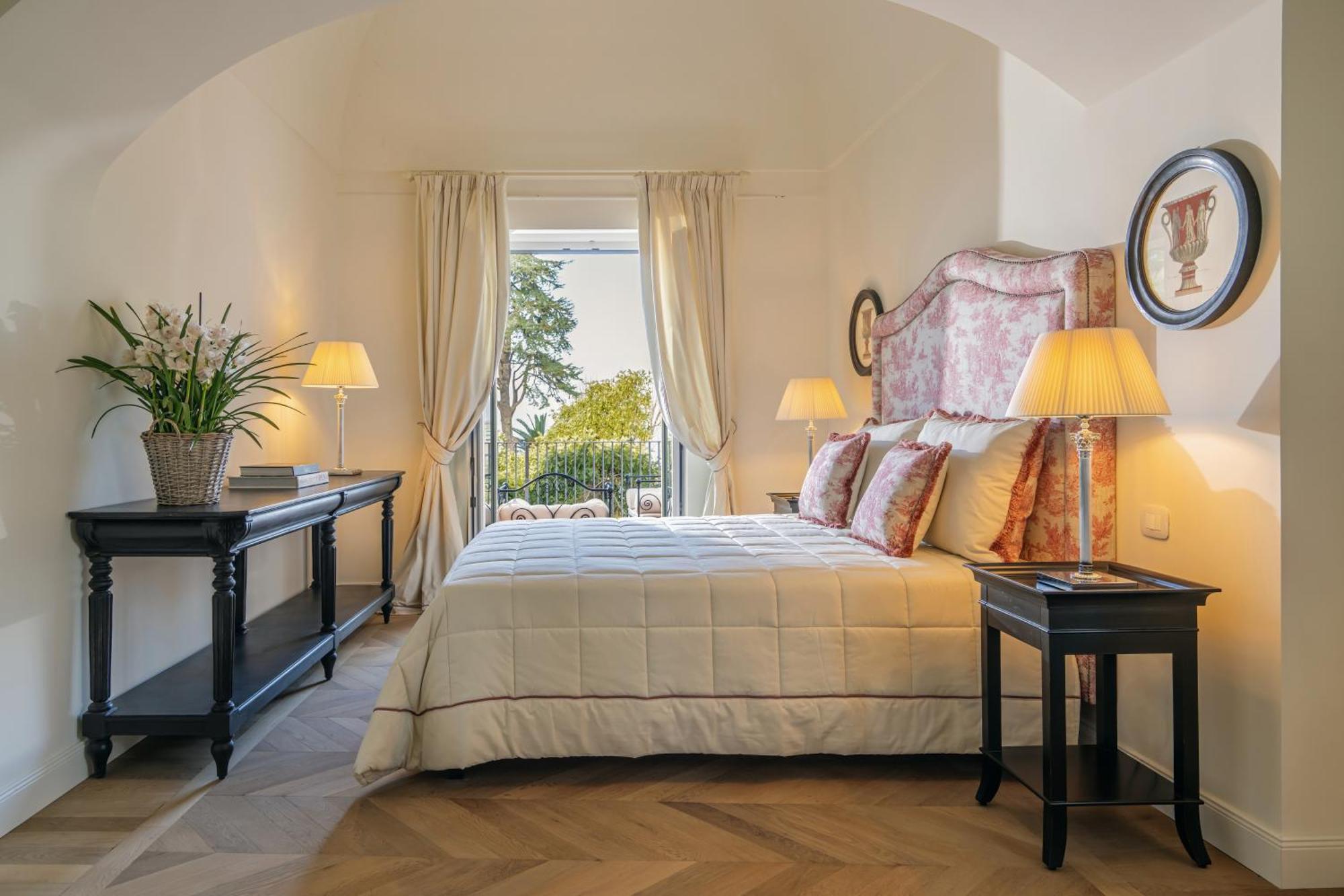 La Tuja Relais Du Parc Vico Equense